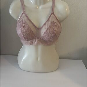 Delicate Lace Bralette in Soft Pink